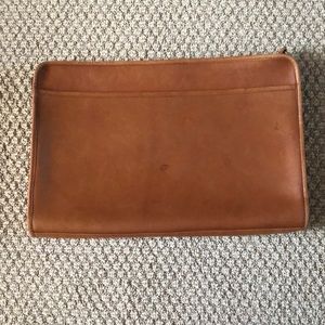 Laura USA leather laptop case
